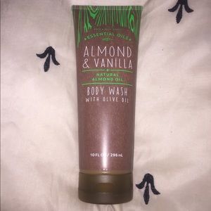 Almond & Vanilla Body Wash with Olive Oil 10 fl oz